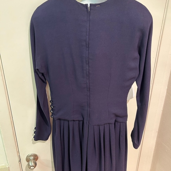 VINTAGE NAVY BLUE OVER THE KNEE DRESS - Picture 4 of 16